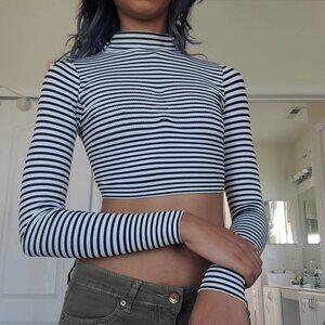 ribbed pin striped white & black cropped long sleeve top